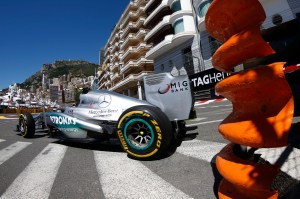 F12013GP06MON_HZ1395